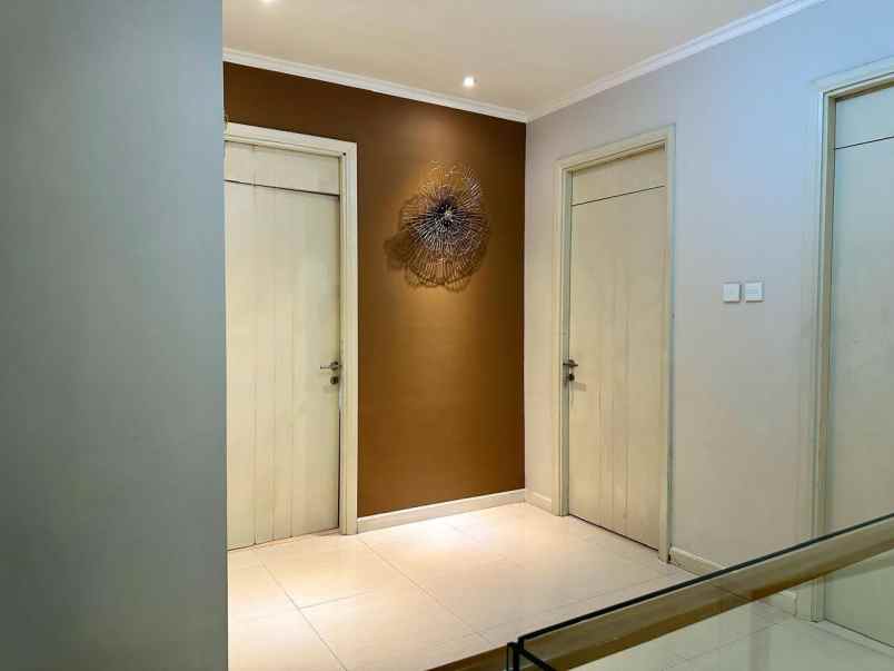 disewakan apartemen rivera mansion pakuwon