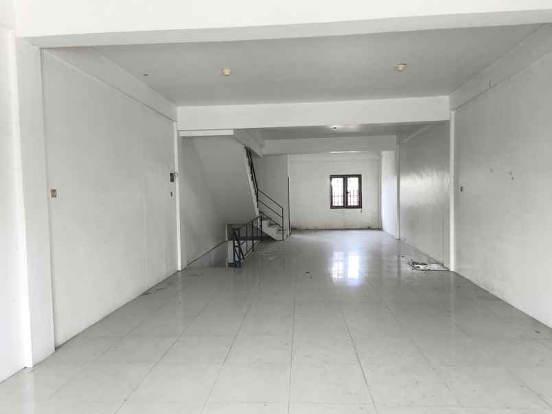 disewakan ruko gudang kantor jl boulevard raya medan estate