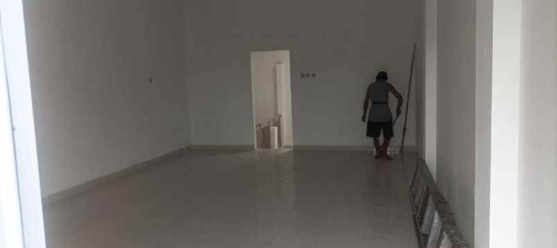 disewakan ruko gudang kantor jl kayu manis timur no 58