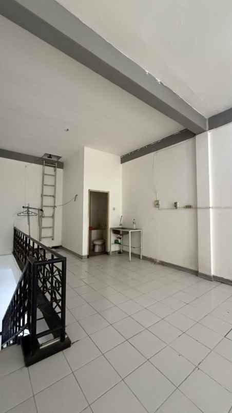 disewakan ruko gudang kantor komplek mega galaxy