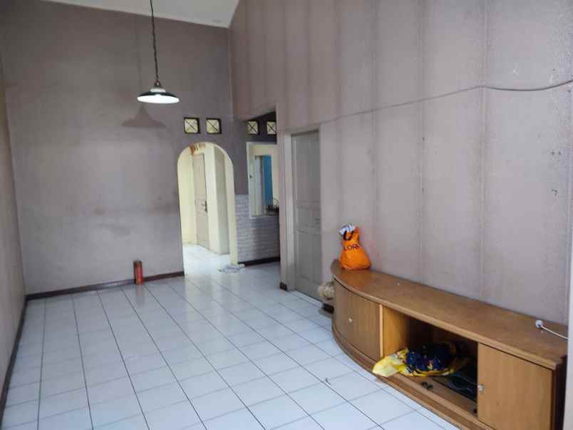 disewakan rumah 1 tingkat komplek cemara asri