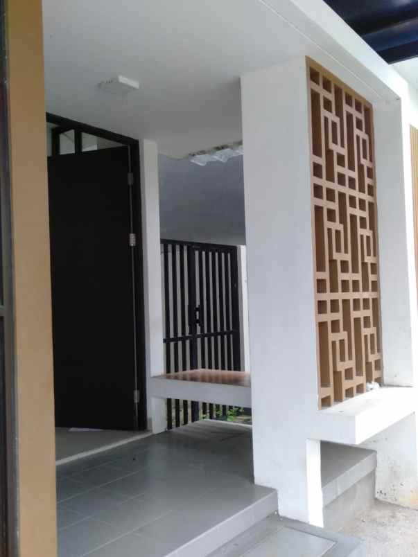 disewakan rumah cluster mahakam jakarta