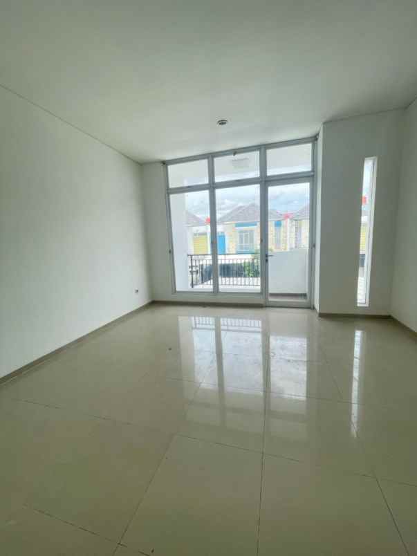 disewakan rumah cluster regina metland