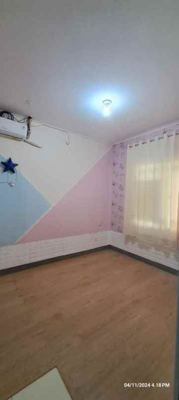 disewakan rumah green ara