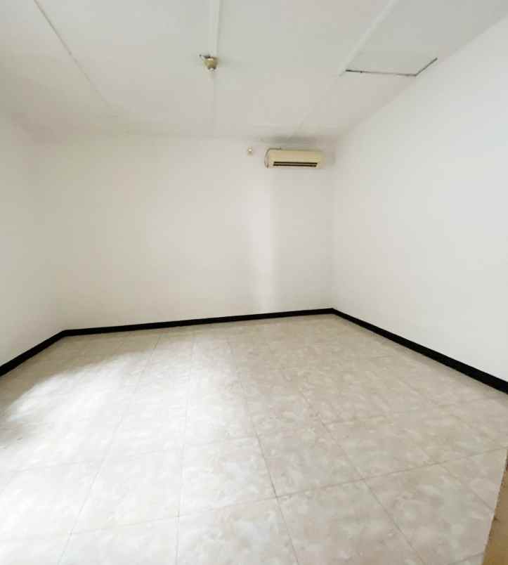 disewakan rumah jl cipinang baru bunder