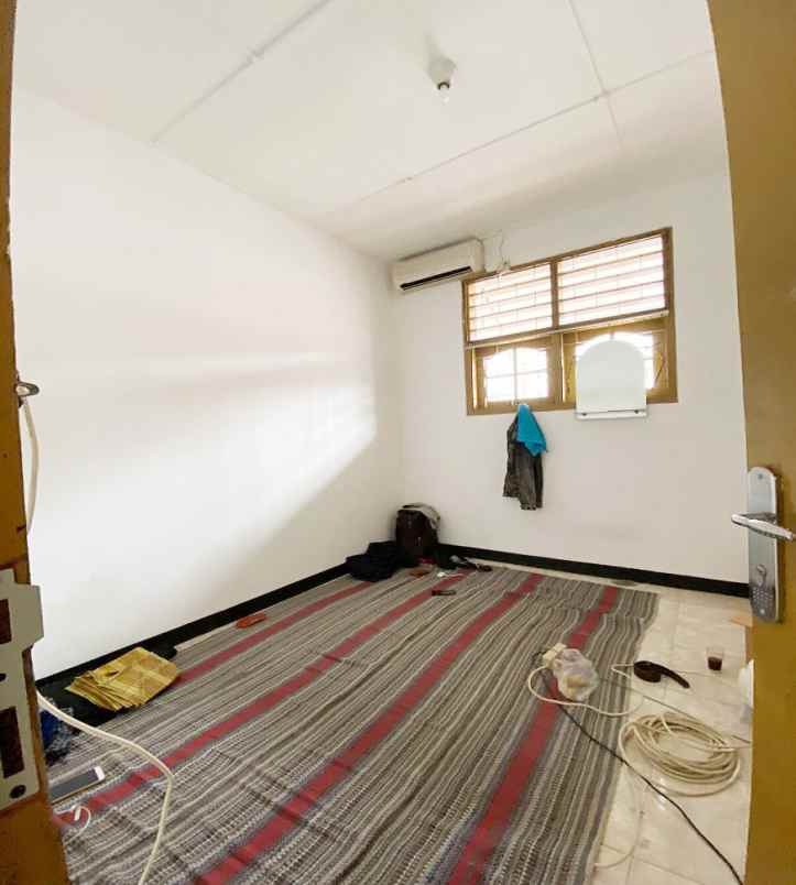 disewakan rumah jl cipinang baru bunder