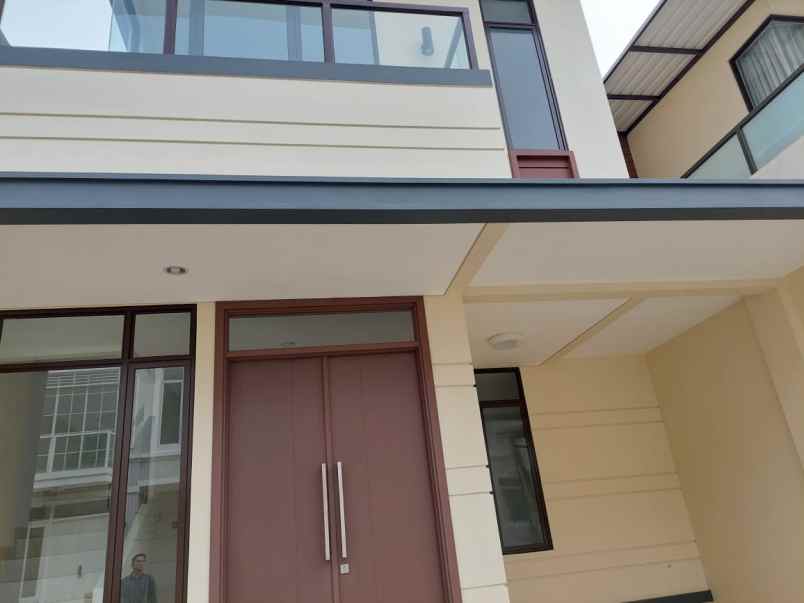 disewakan rumah lavon swan city cluster