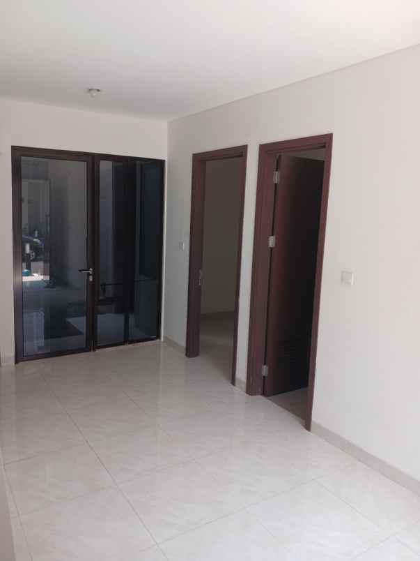 disewakan rumah lavon swan city cluster