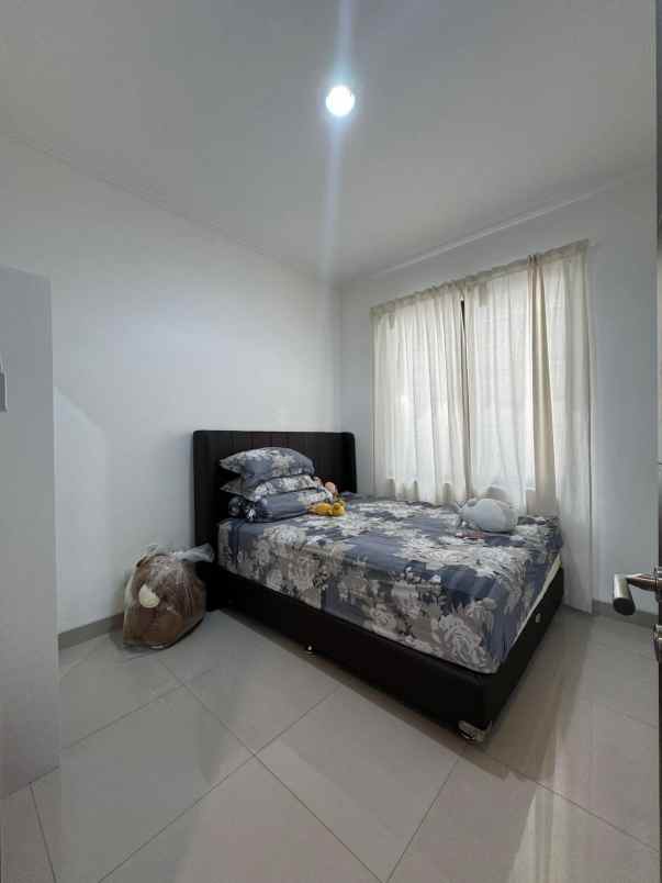 disewakan rumah pik 2