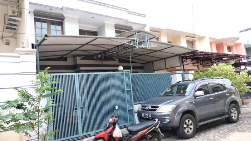 disewakan rumah rumah di jl tampak siring