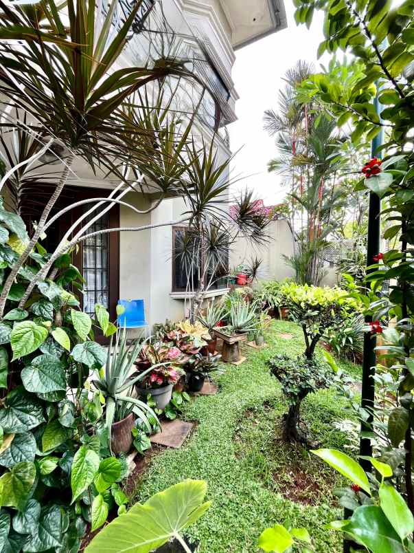 exclusive listing rumah modern 500 m jakarta selatan