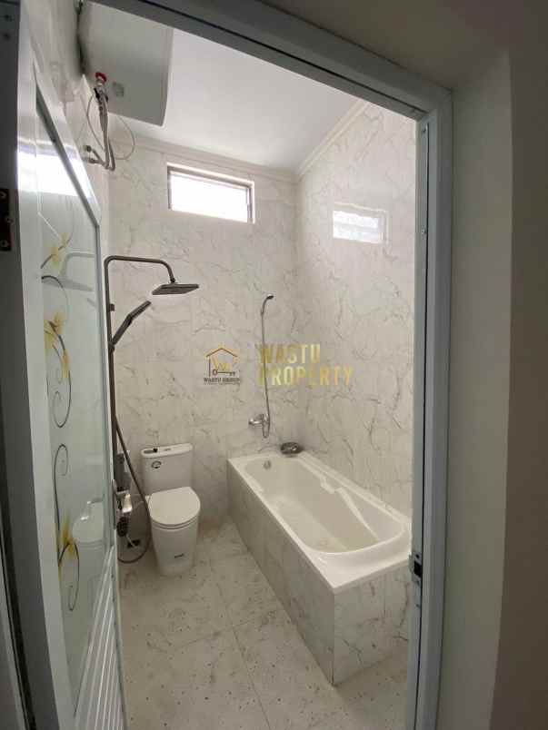 hunian modern kalasan bonus water heater kompor tanam