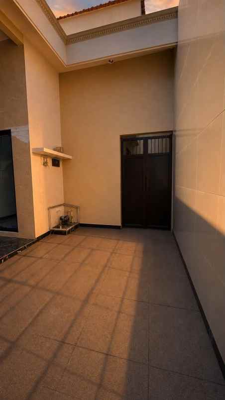 jual cepat rumah daerah lebak surabaya timur