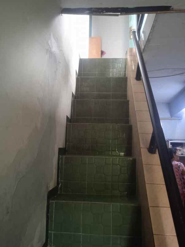 jual rumah 2 lantai
