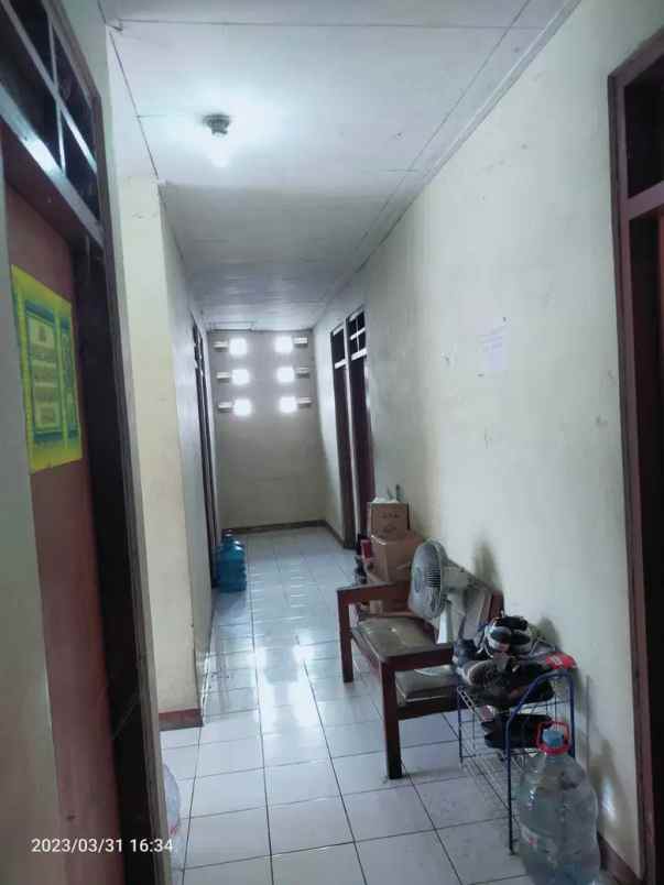 jual rumah dan kost 7 pintu di utan kayu jakarta timur