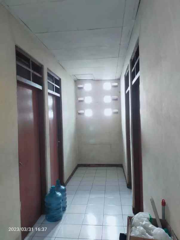 jual rumah dan kost 7 pintu di utan kayu jakarta timur