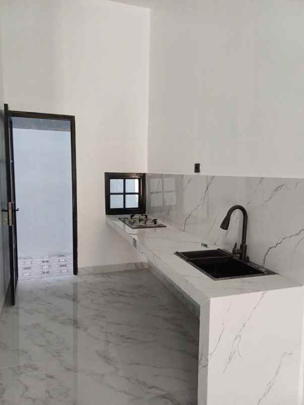 jual rumah di harapan indah bekasi c0640