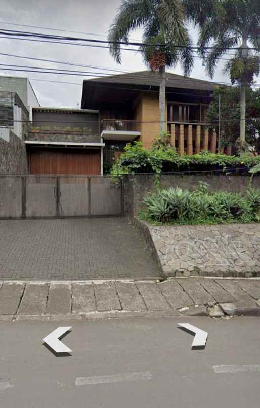 jual rumah di jalan utama dago bandung