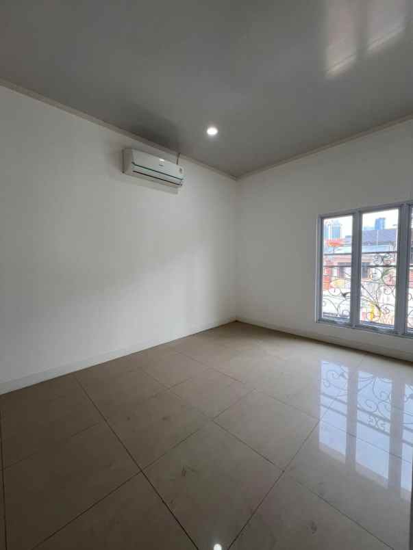 jual rumah di senopati kebayoran baru jakarta selatan