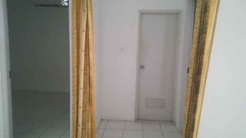 jual rumah hook cluster tampak siring jak sel