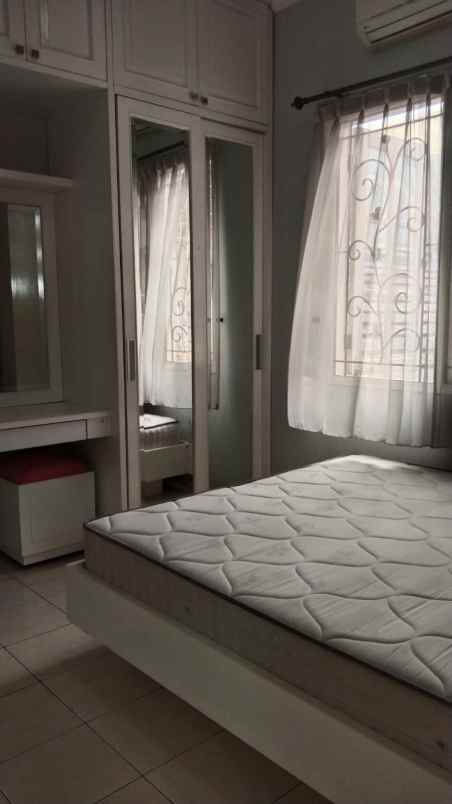 jual rumah siap huni full furnish kota wisata cibubur