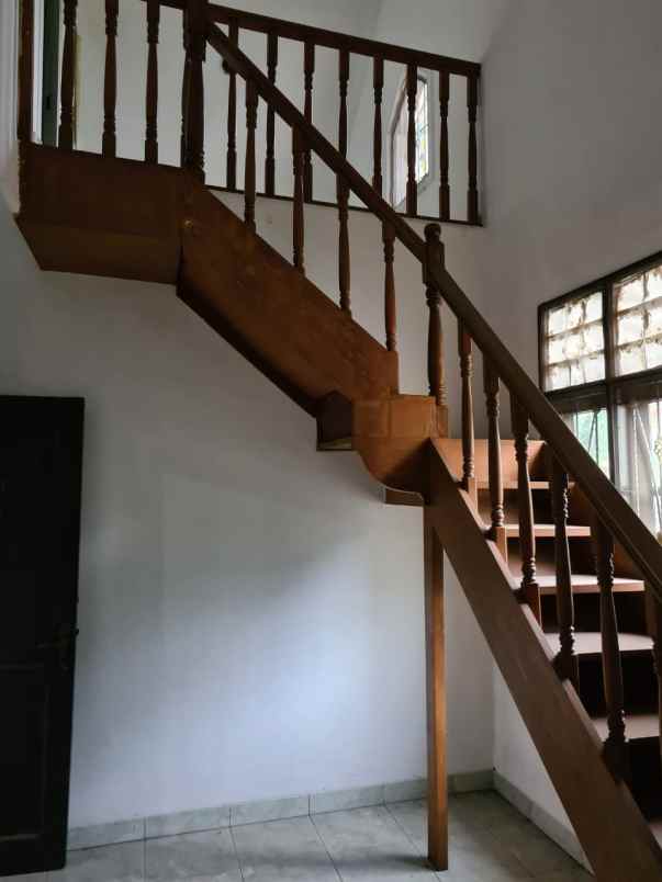 jual rumah taman palem lestari jak bar