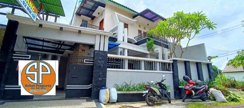 jual sewa rumah mewah 2lt dekat fave hotel colomadu