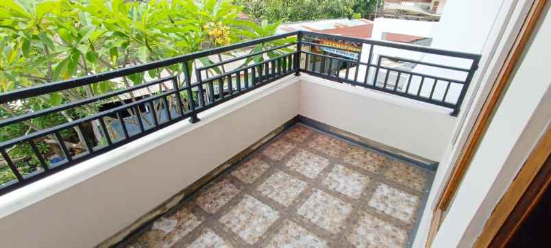 jual sewa rumah mewah 2lt dekat fave hotel colomadu