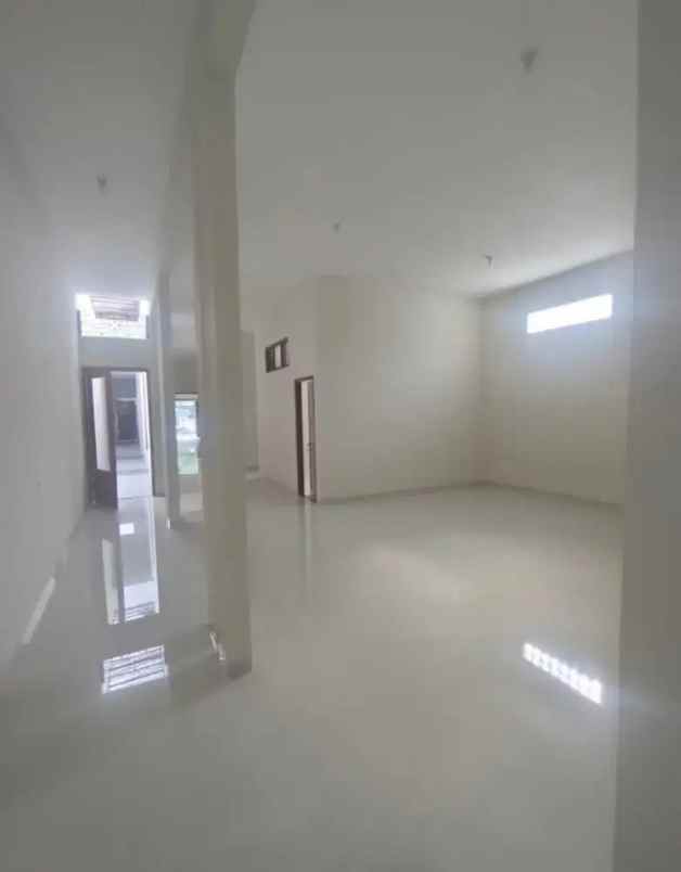 jual tempat usaha baru di tembok dukuh kota surabaya