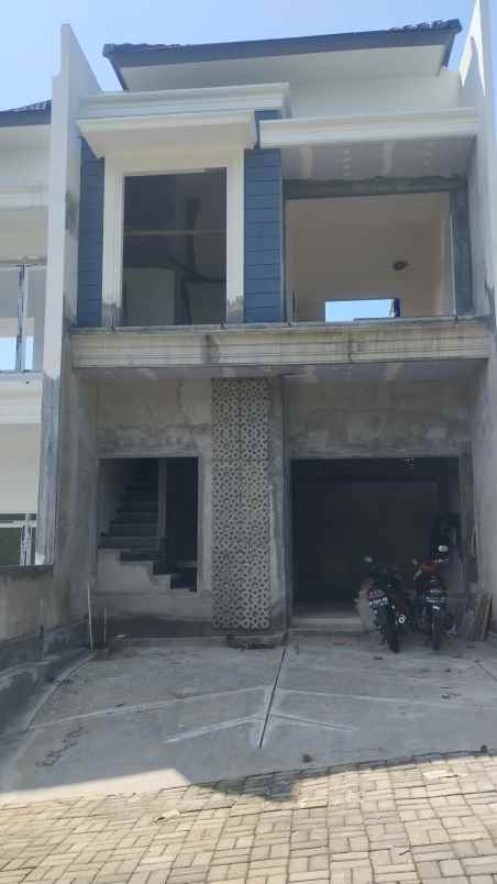 naufal hills hunian bernuansa villa mewah di malang