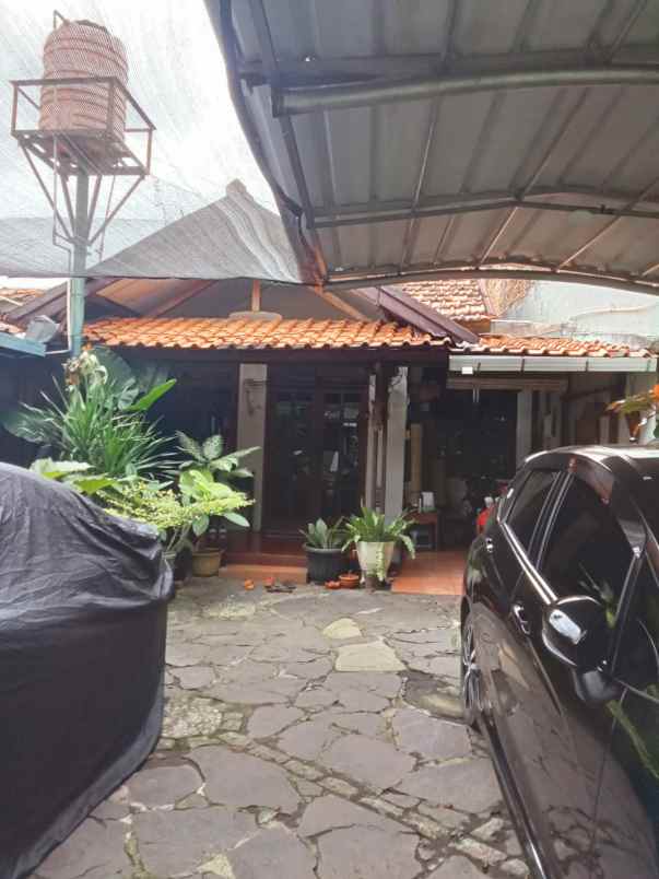 nilai tanah tinggi rumah cilandak barat akses lengkap