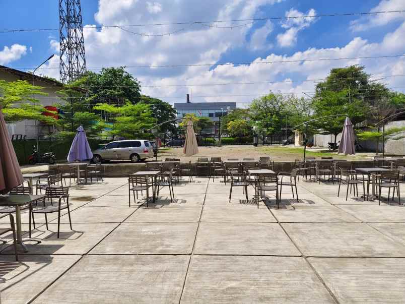 ruang usaha resto aktif dekat summarecon bekasi