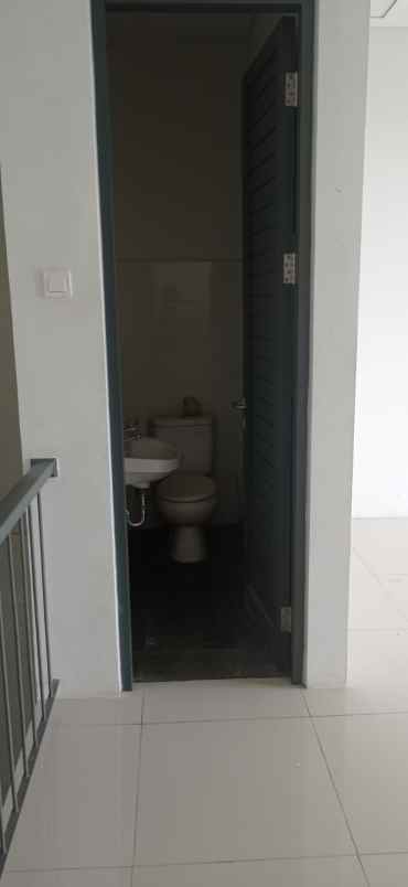 ruko springville rungkut siap pakai