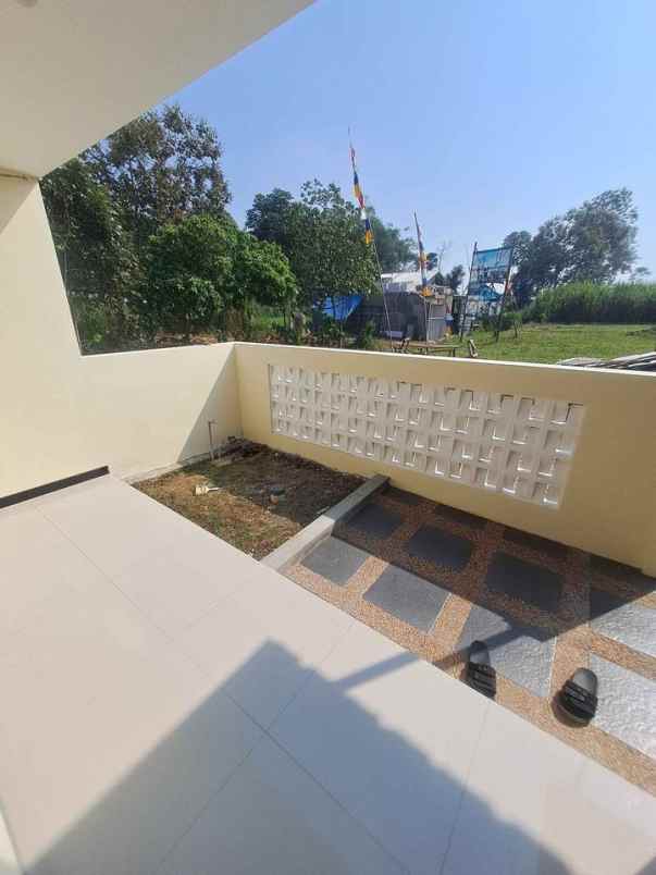 rumah 1 lantai dekat bandara abd saleh