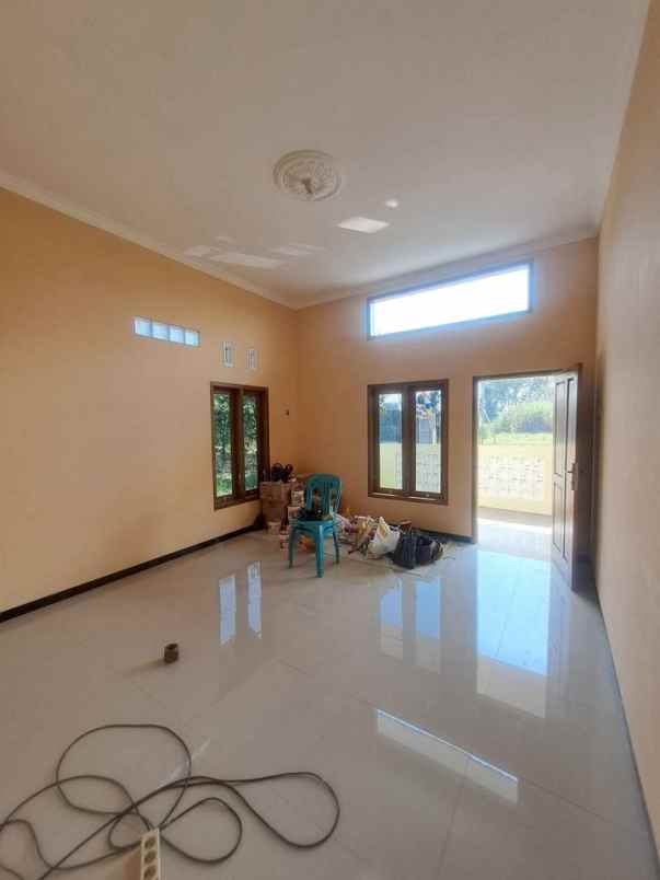 rumah 1 lantai dekat bandara abd saleh