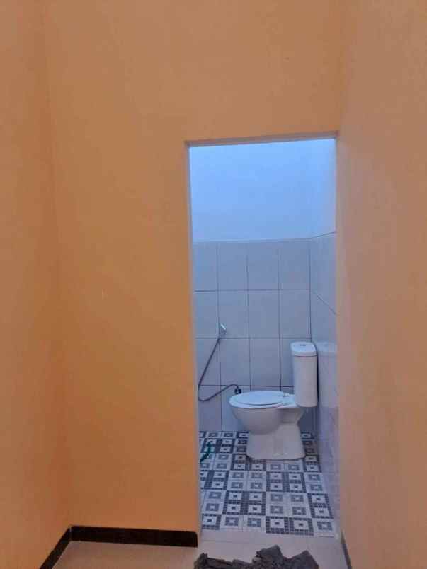 rumah 1 lantai dekat bandara abd saleh