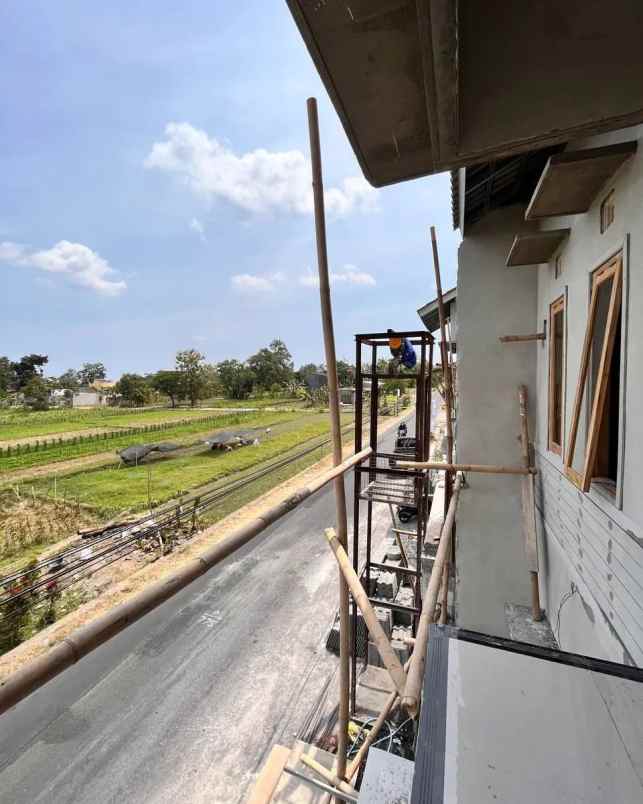 rumah 2 lantai dekat budi mulia school di wedomartani