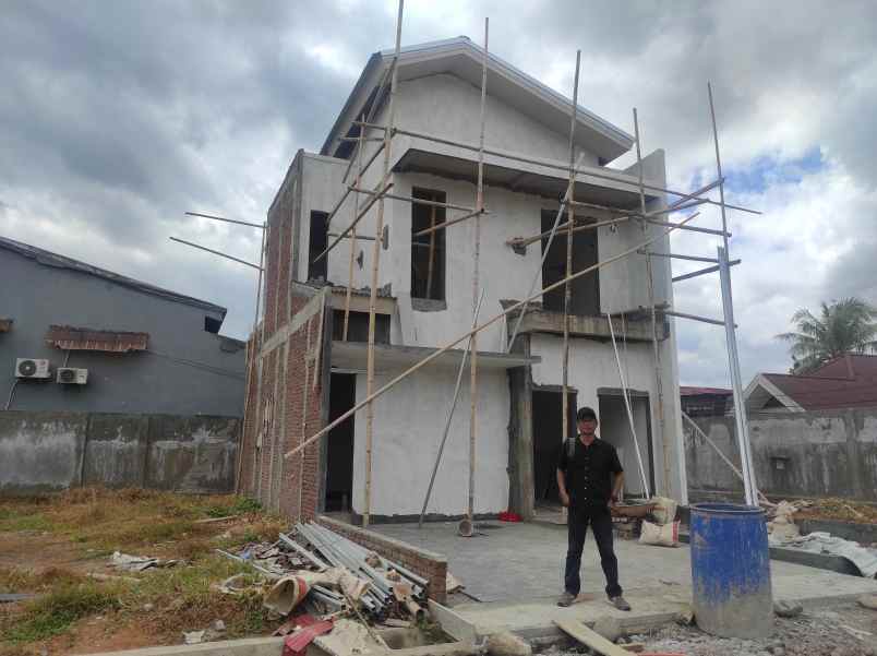 rumah 2 lantai di kota makassar