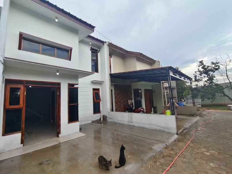 rumah 2 lantai harga promo banyak free nya