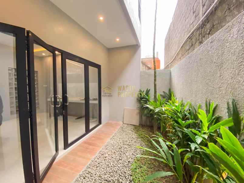 rumah 2 lantai siap huni utara jogja bay di sleman