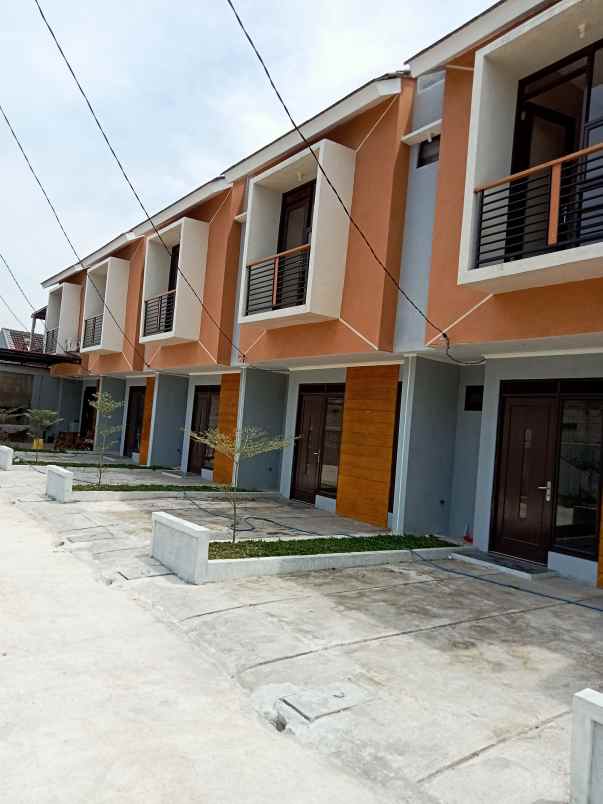 rumah 2 lantai tanpa dp di harapan indah bekasi