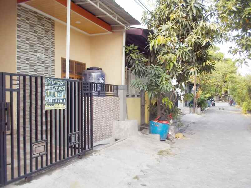 rumah abu2 harga kelabu pas di saku