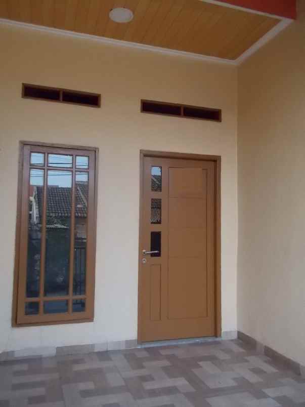 rumah abu2 harga kelabu pas di saku