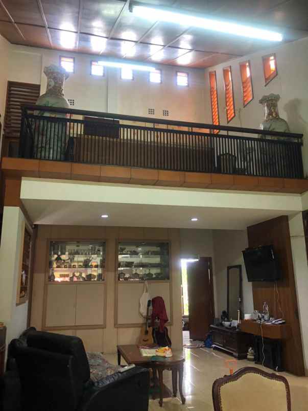 rumah bagus jl angklung turangga bandung