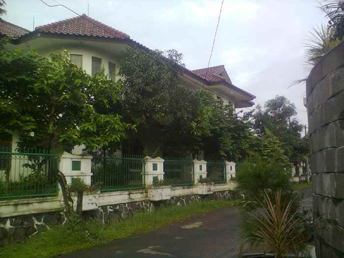 rumah bagus jl rajamantri bandung