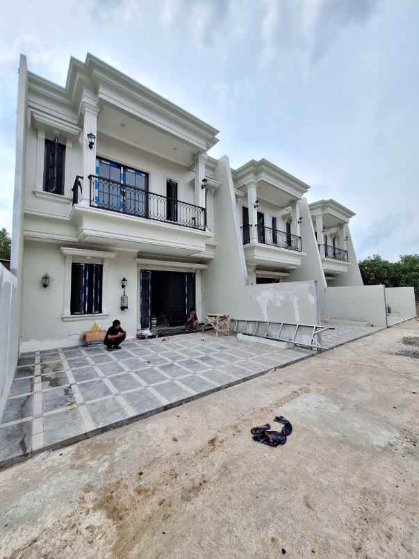 rumah baru 2 lantai dekat stasiun lrt cibubur