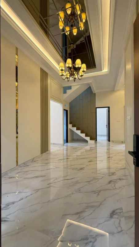 rumah baru american classic oma campus dau