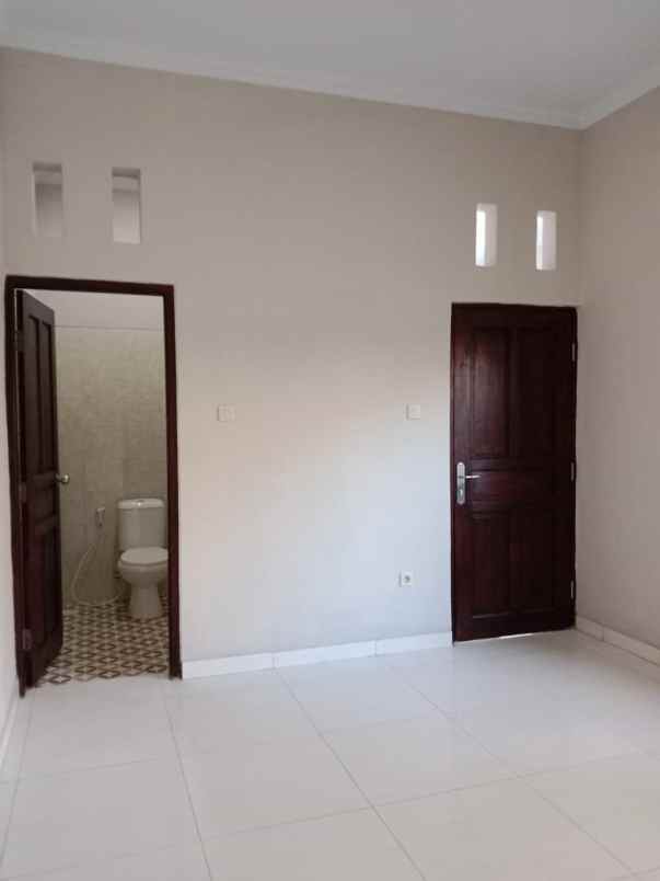 rumah baru diabianbase kapal mengwi deket ke canggu