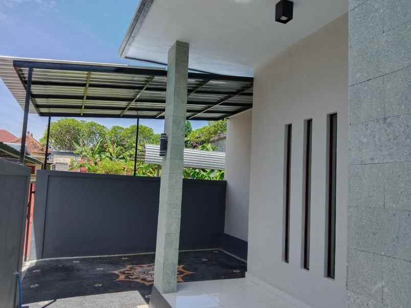 rumah baru diabianbase kapal mengwi deket ke canggu
