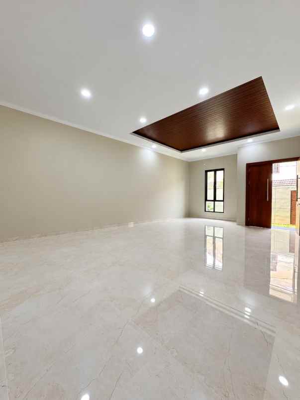rumah baru kompleks rawamangun jakarta timur 5kt